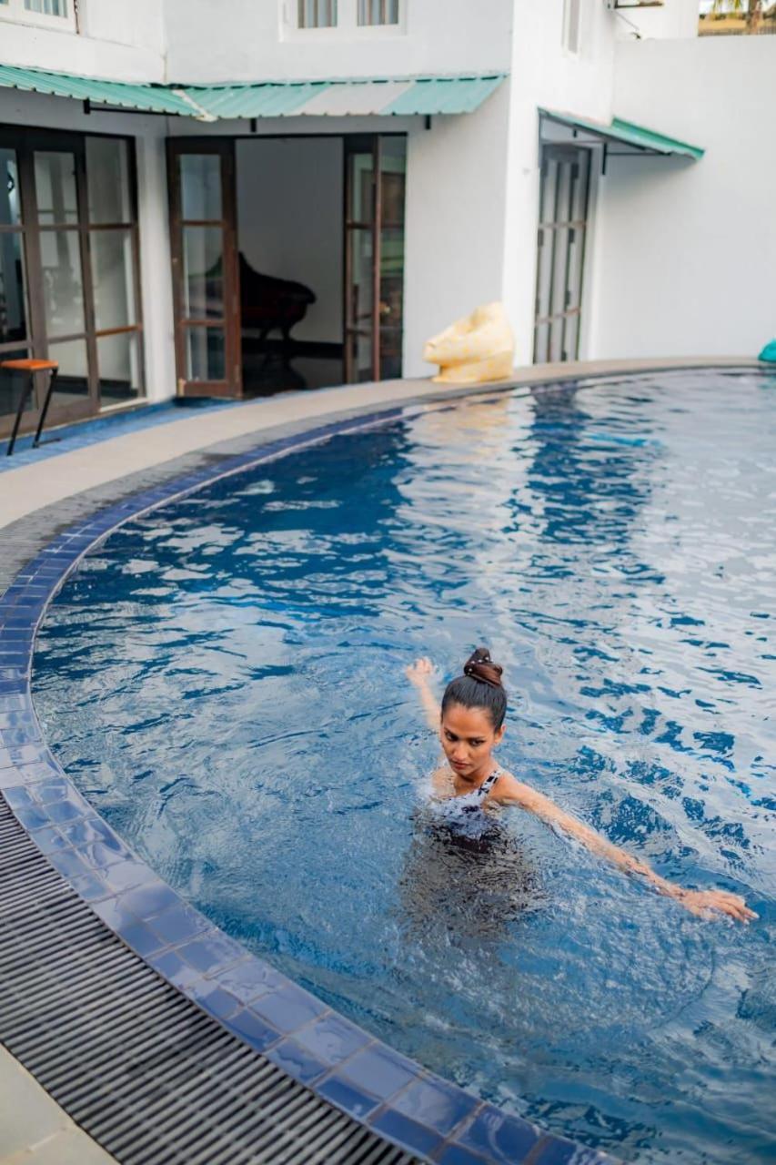 Hotel One Sixty Dehiwala-Mount Lavinia Bagian luar foto
