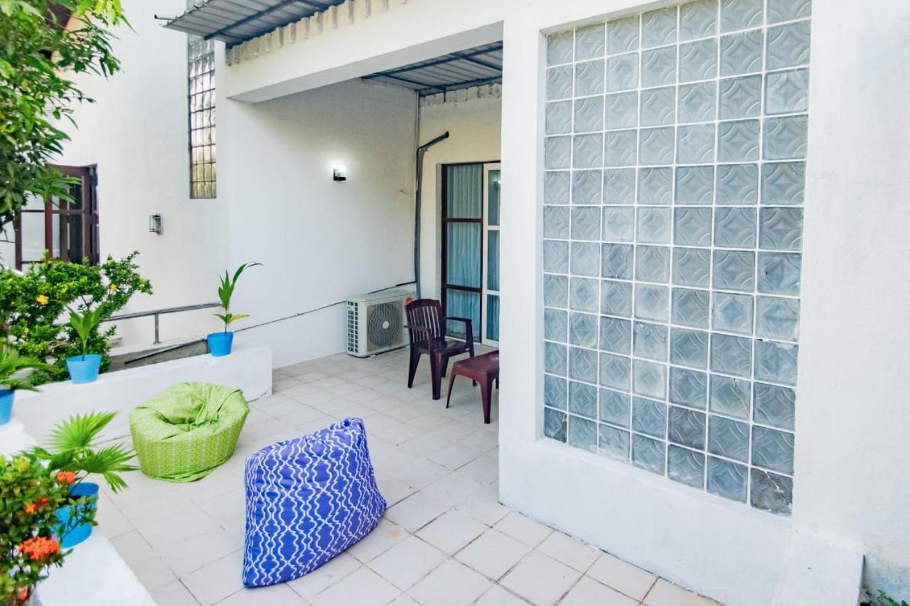 Hotel One Sixty Dehiwala-Mount Lavinia Bagian luar foto