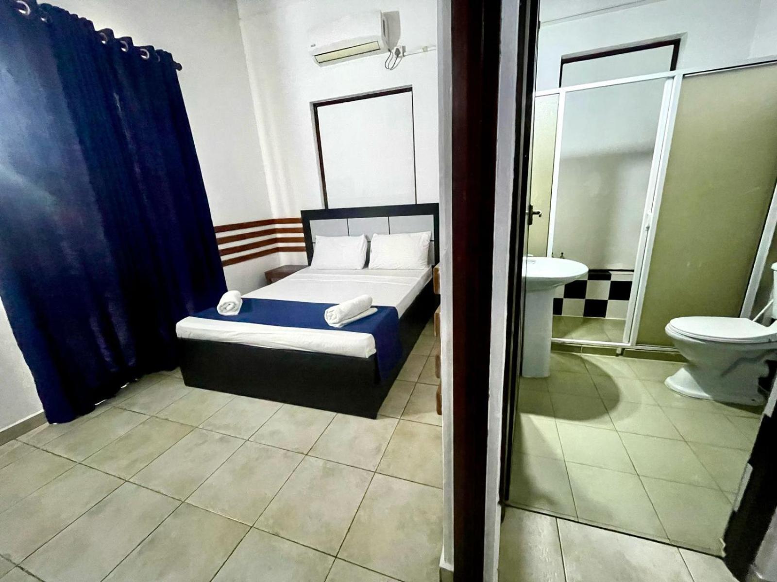 Hotel One Sixty Dehiwala-Mount Lavinia Bagian luar foto