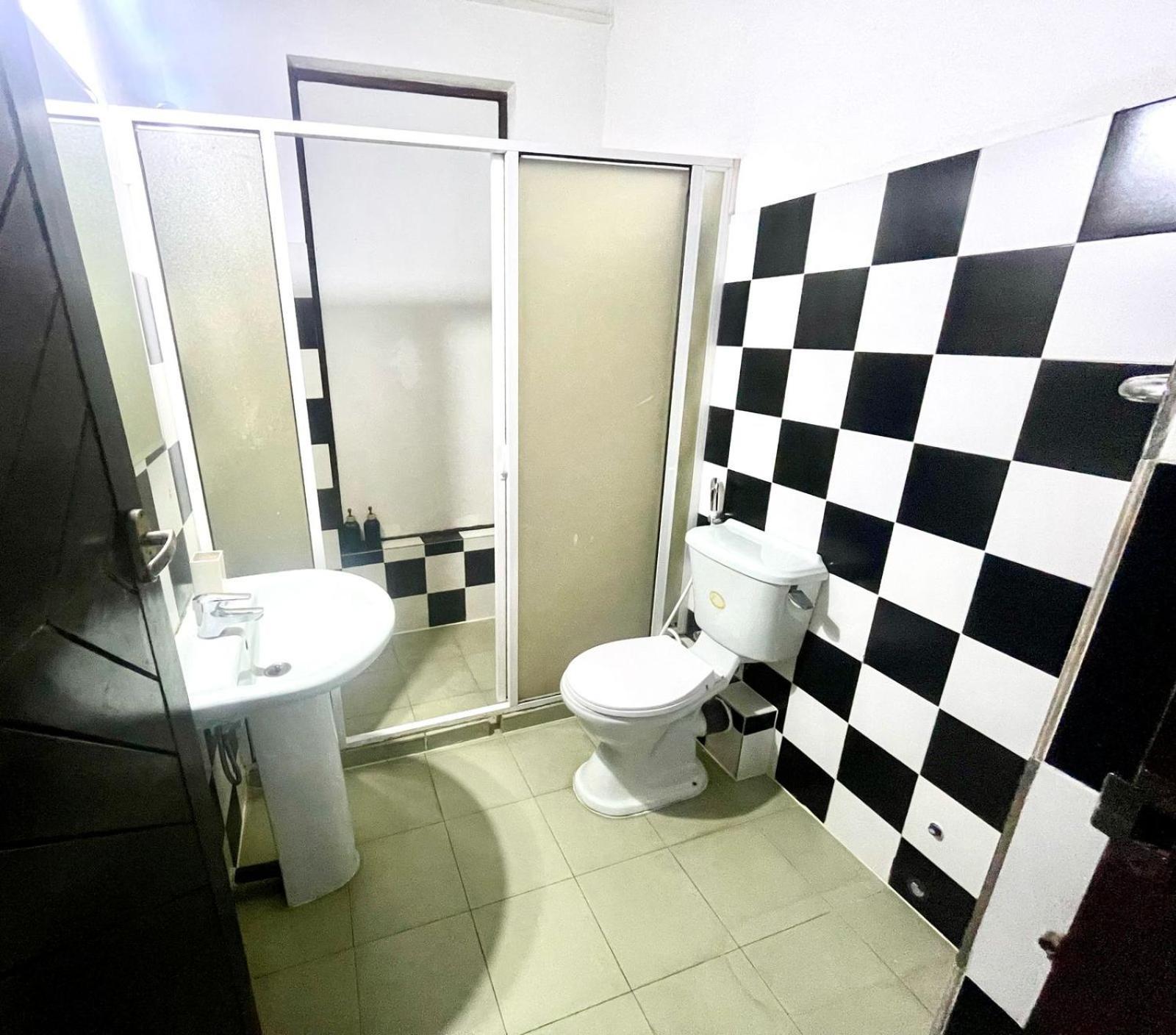 Hotel One Sixty Dehiwala-Mount Lavinia Bagian luar foto